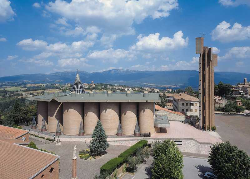 Cinquanta Anni Dalla Scoperta Dell Acqua Miracolosa Di Madre Speranza Iltamtam It Il Giornale Online Dell Umbria