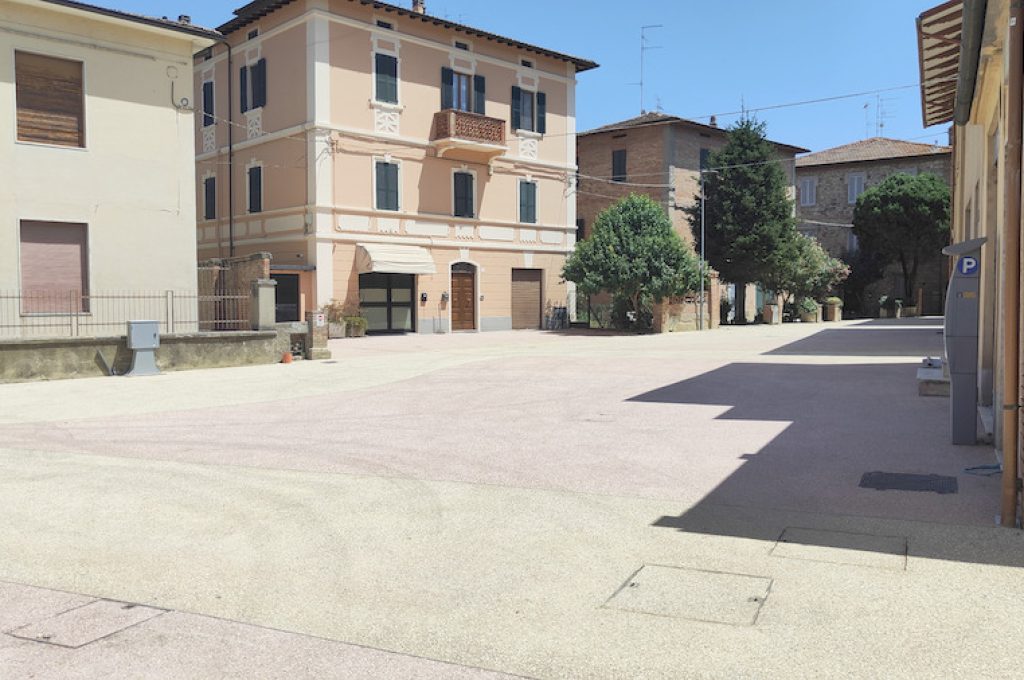 Piazza Mazzini riqualificata (1)