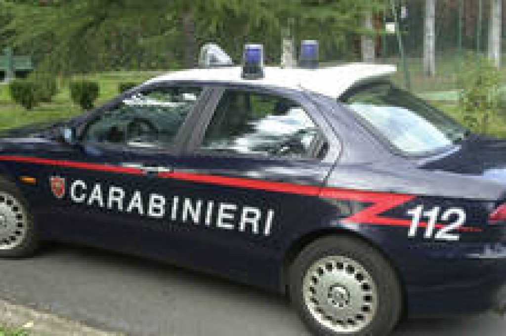 carabinieri-auto-3