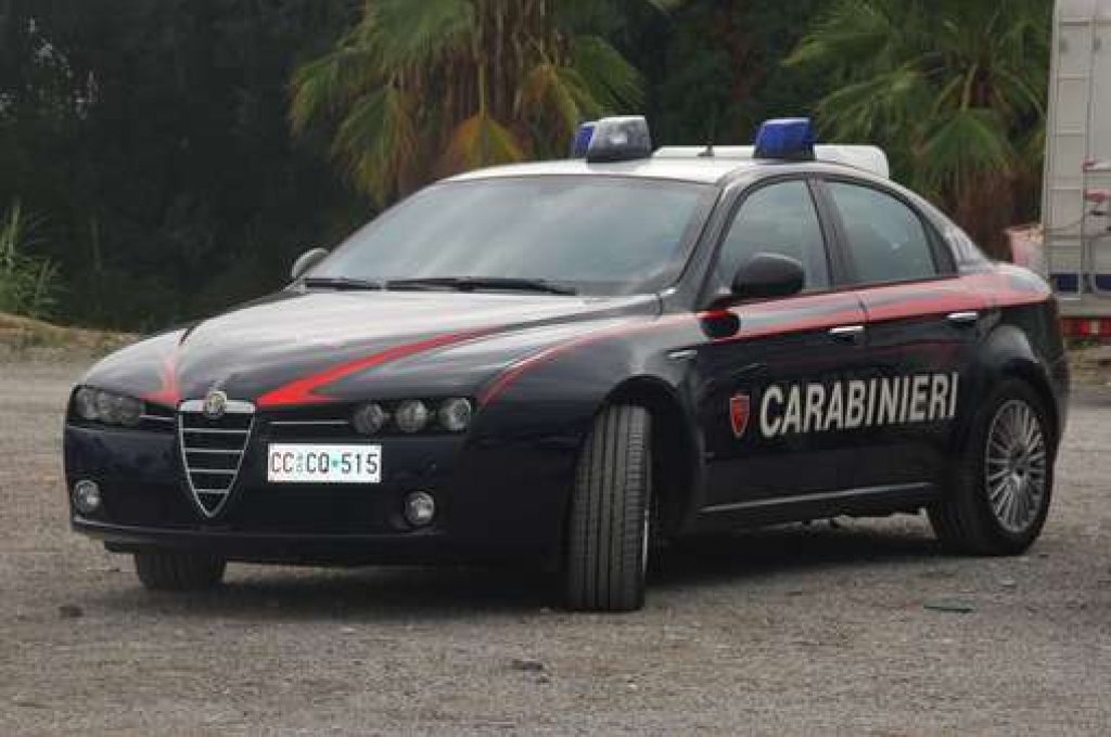 carabinieri-auto