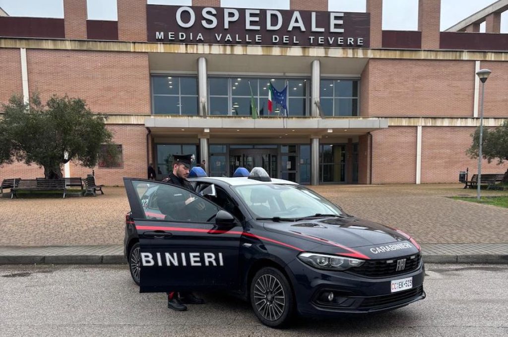 carabinieri ospedale pantalla