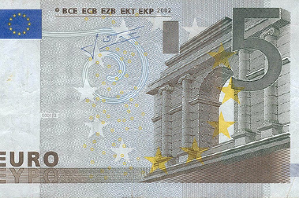 cinque-euro