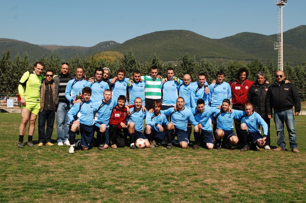 foto-di-gruppo-prima-della-partita