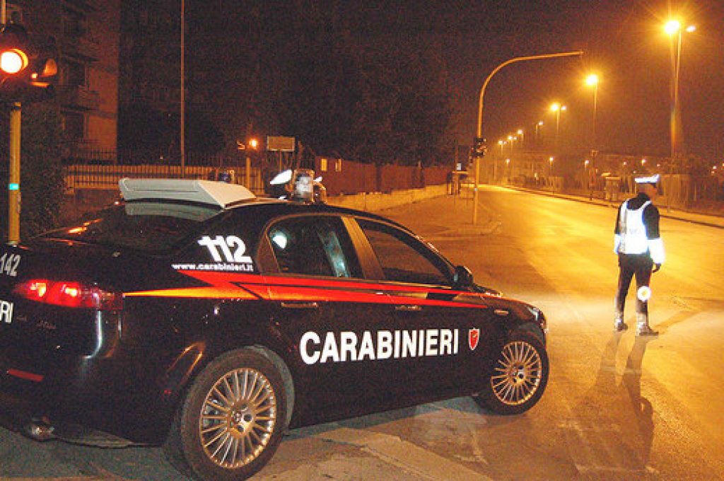 posto_blocco_carabinieri_notte